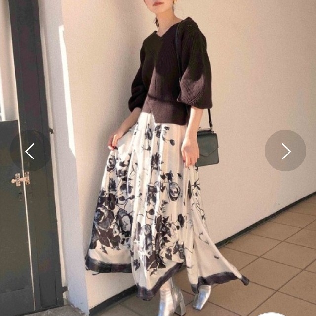 Ameri VINTAGE(アメリヴィンテージ)のADELE FLARE INFLATE SKIRT アメリヴィンテージ レディースのスカート(ロングスカート)の商品写真