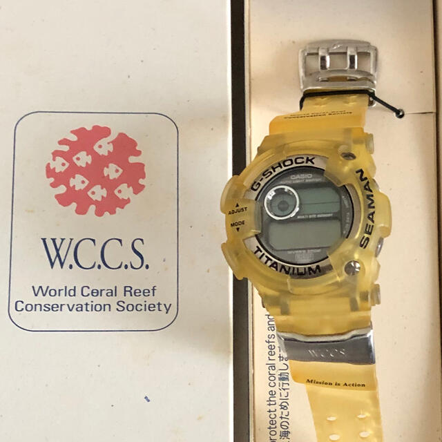 G-SHOCK(ジーショック)のCASIO G-SHOCK DW-9950WC-1T メンズの時計(腕時計(デジタル))の商品写真