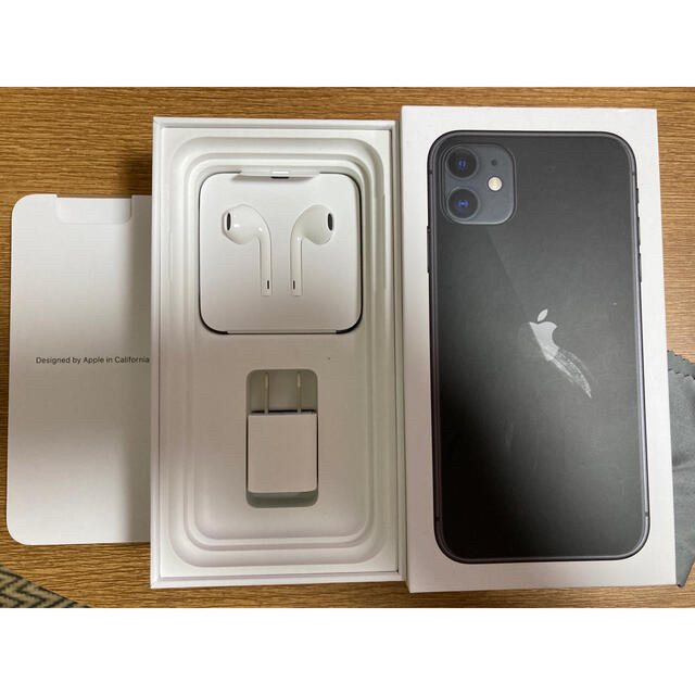 Apple(アップル)のiPhone11 64GB Black SIMフリー おまけ付き スマホ/家電/カメラのスマートフォン/携帯電話(スマートフォン本体)の商品写真