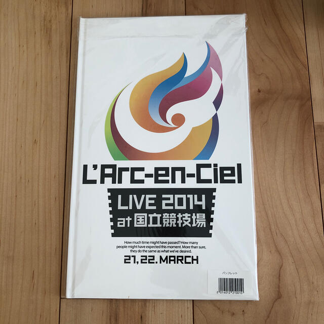 L'Arc〜en〜Ciel 2014国立競技場パンフレット エンタメ/ホビーのタレントグッズ(ミュージシャン)の商品写真