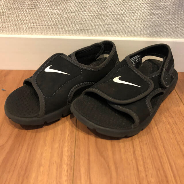 NIKE(ナイキ)のNIKE 17cm キッズ/ベビー/マタニティのキッズ靴/シューズ(15cm~)(サンダル)の商品写真