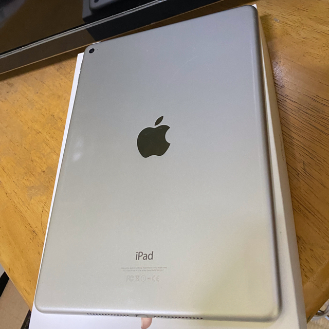 準美品 iPad Air2 16GB WIFIモデル アイパッド
