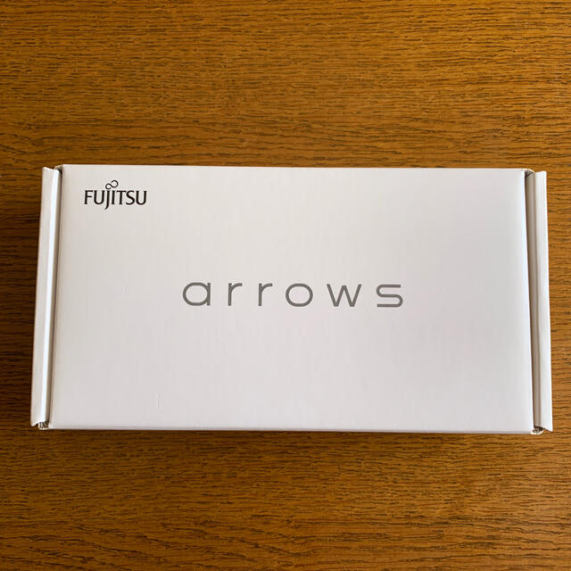 arrows(アローズ)のarrows RX 富士通 新品･未使用 Rakutenシムフリー スマホ/家電/カメラのスマートフォン/携帯電話(スマートフォン本体)の商品写真