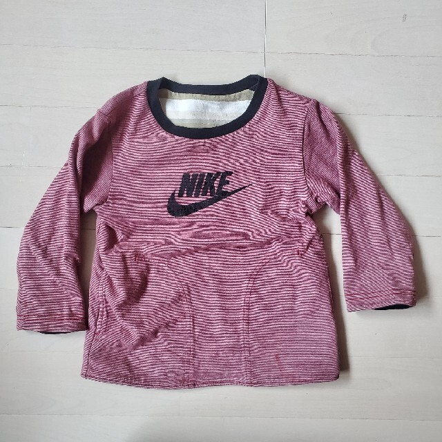 NIKE(ナイキ)のNIKE ナイキ ロンT リバーシブル トップス トレーナー キッズ/ベビー/マタニティのキッズ服男の子用(90cm~)(Tシャツ/カットソー)の商品写真