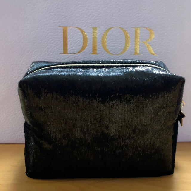 Dior(ディオール)のDior ディオール　アディクトクリスマスオファー　2020 ポーチ　おまけ付き レディースのファッション小物(ポーチ)の商品写真