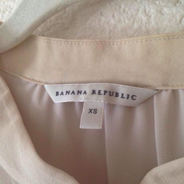 Banana Republic(バナナリパブリック)のベージュ♡シフォンブラウス レディースのトップス(シャツ/ブラウス(半袖/袖なし))の商品写真