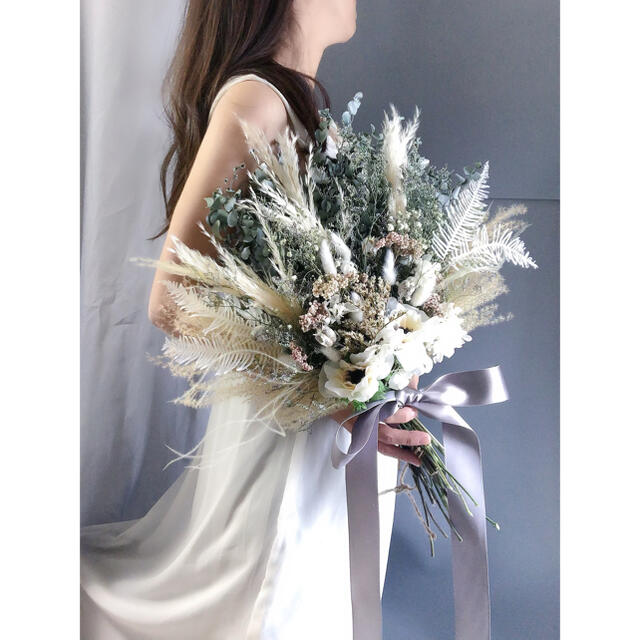 @234 ⚫︎3点アネモネクラッチブーケ 〜Classic bouquet〜
