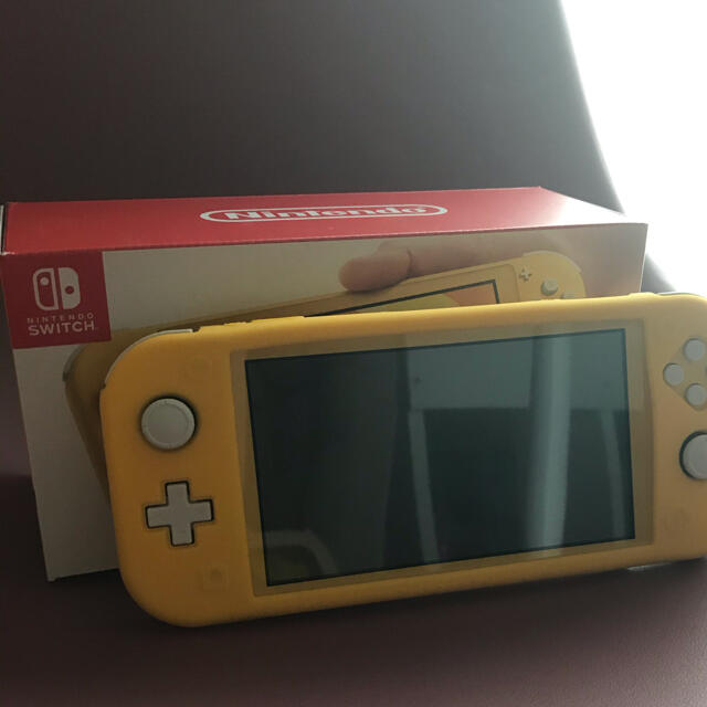 Nintendo Switch Lite イエロー　美品