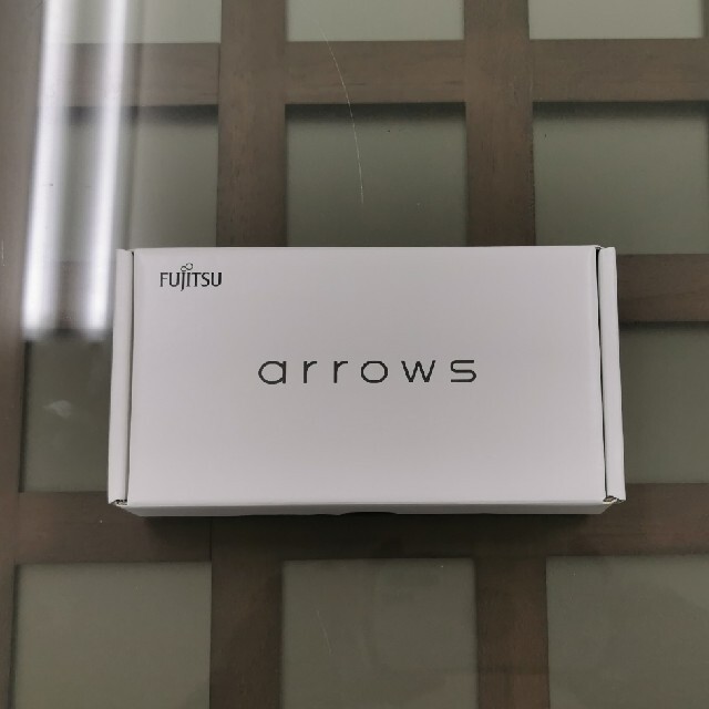 arrows RX ホワイト 32 GB SIMフリー