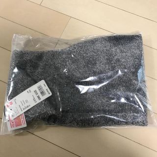 ユニクロ(UNIQLO)の新品未使用★ユニクロ　ヒートテック  ネックウォーマー  ダークグレー(アンダーシャツ/防寒インナー)