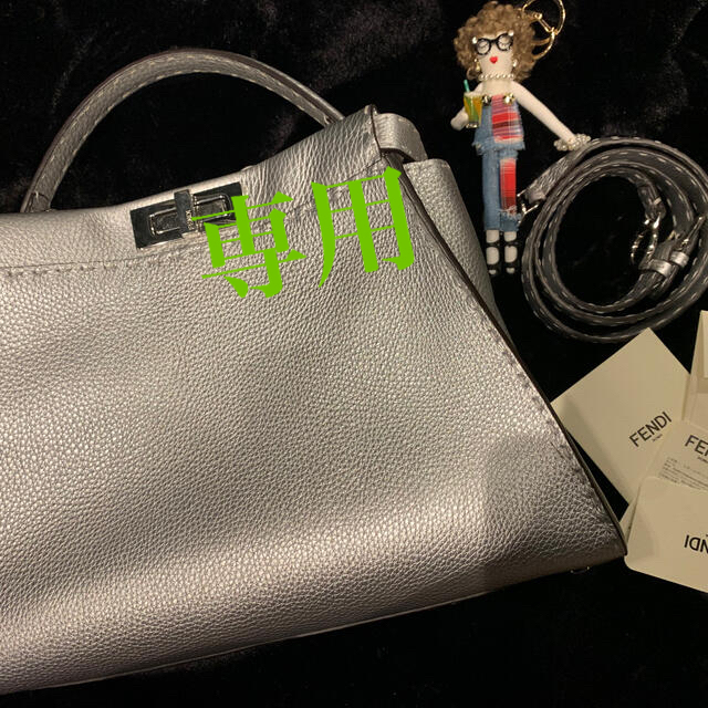 FENDI⭐︎ピーカブー⭐︎セレリア⭐︎シルバー⭐︎ レディース バッグ