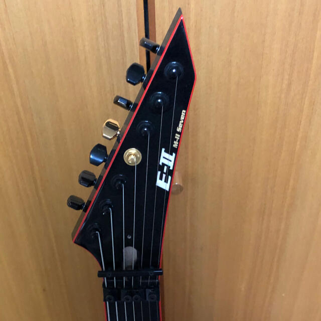 E-IIの7弦ギター　ESP
