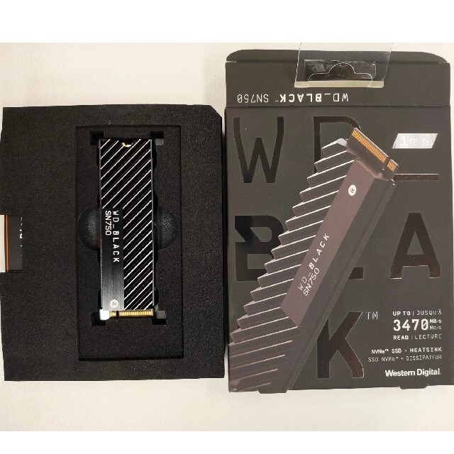 Western Digital SSD SN750 NVMe WDS100T3X スマホ/家電/カメラのPC/タブレット(PCパーツ)の商品写真