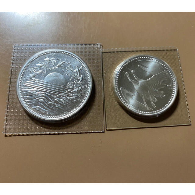 天皇陛下御在位60年記念1万円銀貨、皇太子殿下御成婚記念5000円銀貨