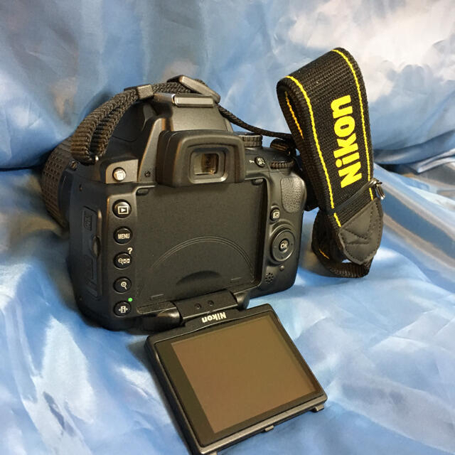 Nikon D5000 レンズキット ニコンデジタル一眼レフカメラ匿名送料込み Nikon D5000 レンズキット ニコンデジタル一眼レフカメラ匿名送料込み