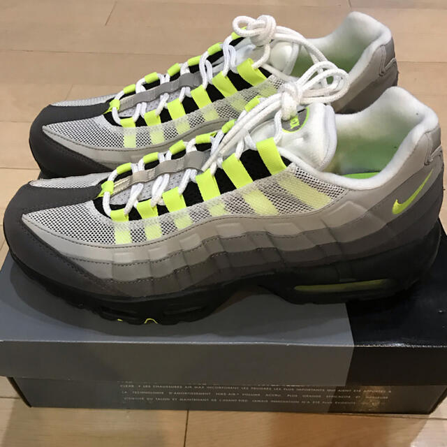 NIKE(ナイキ)のNIKE AIR MAX 95 OG 2108 neon us10.5 28.5 メンズの靴/シューズ(スニーカー)の商品写真