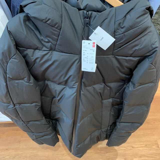 UNIQLO(ユニクロ)のユニクロ　シームレスダウンパーカ　2020秋冬3dカット メンズのジャケット/アウター(ダウンジャケット)の商品写真