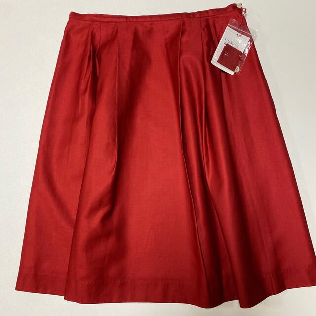 HUMAN WOMAN(ヒューマンウーマン)のお値下げ😊ヒューマンウーマン   スカート  新品タグ付き レディースのスカート(ひざ丈スカート)の商品写真