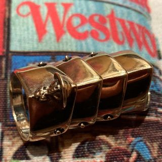 ヴィヴィアン(Vivienne Westwood) アーマーリング(ゴールド/金色系