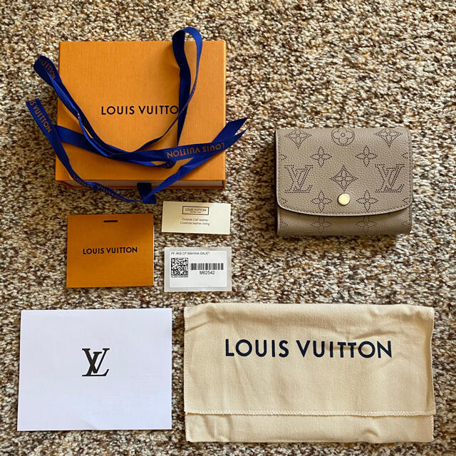 LOUIS VUITTON(ルイヴィトン)の◾️専用◾️LOUIS VUITTON  ポルトフォイユ イリス コンパクト財布 レディースのファッション小物(財布)の商品写真