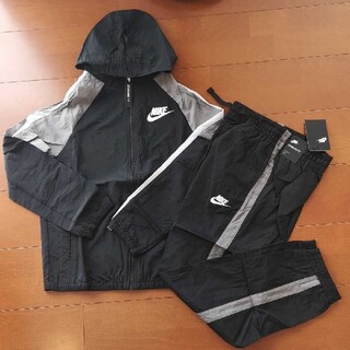 ナイキ(NIKE)の新品未使用　NIKE　ウーブンジャケット　セットアップ 160(その他)