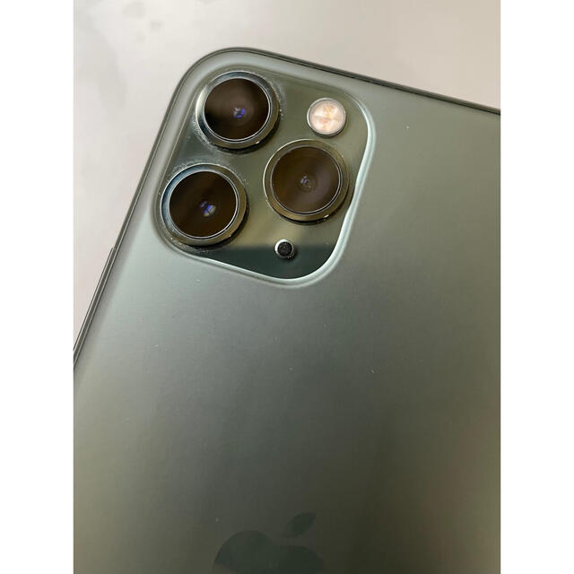 Apple(アップル)のiphone11pro 256G ミッドナイトグリーン　simフリー スマホ/家電/カメラのスマートフォン/携帯電話(スマートフォン本体)の商品写真