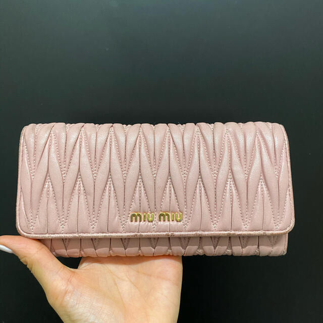 いラインアップ ミュウミュウ長財布 cerkafor.com