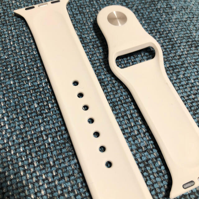 Apple Watch(アップルウォッチ)のApple Watch 38-40mm用　シリコンバンド M/Lサイズ メンズの時計(その他)の商品写真