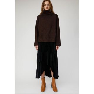 マウジー(moussy)のmoussy アシンメトリープリーツスカート(ロングスカート)