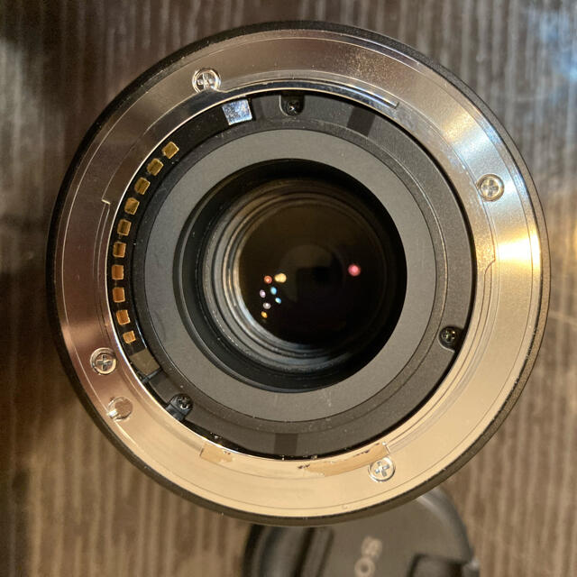 SONY(ソニー)のソニー Eマウント用 APS-C専用 SEL24F18Z スマホ/家電/カメラのカメラ(レンズ(単焦点))の商品写真