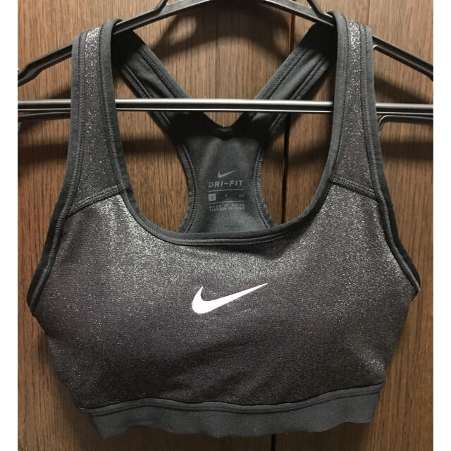 NIKE(ナイキ)のpuu様専用：NIKEヨガウェア3点セット スポーツ/アウトドアのランニング(ウェア)の商品写真