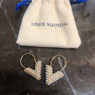 ルイヴィトン(LOUIS VUITTON)のちぇな様　専用　ヴィトン　ピアス　パール(ピアス)