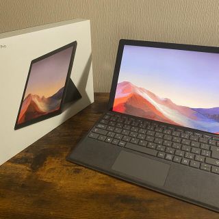 マイクロソフト(Microsoft)のSurface Pro7(ノートPC)