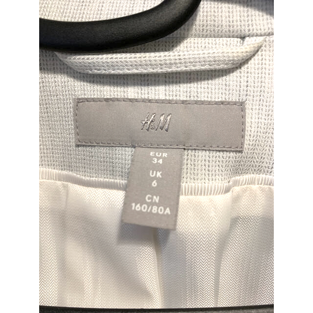 H&M(エイチアンドエム)の《値下げ中》H&M  ジャケット　S  EUR34 レディースのジャケット/アウター(テーラードジャケット)の商品写真