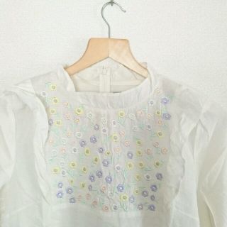 パラビオン(Par Avion)のパラビオン カラフルお花刺繍ブラウス(シャツ/ブラウス(長袖/七分))