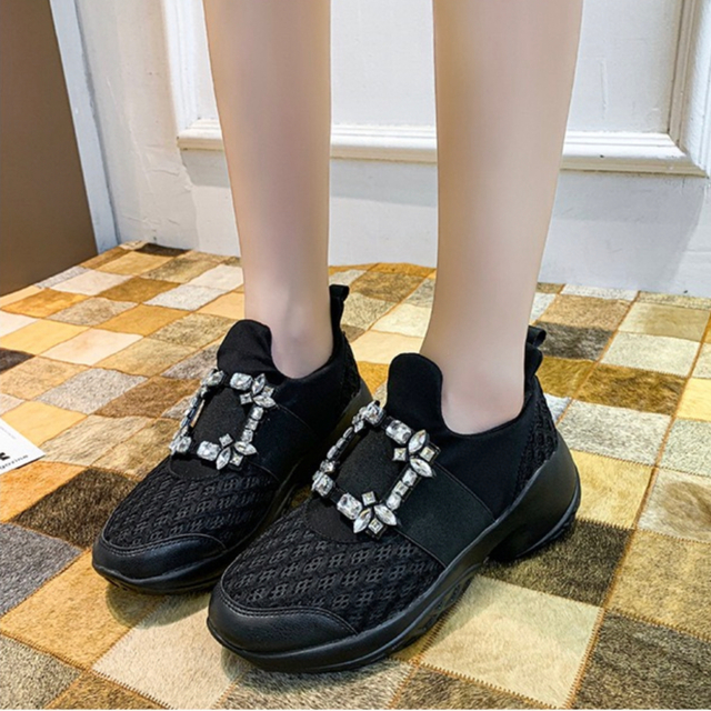 キラキラ ビジュー スニーカー 運動靴 韓国 厚底 オルチャン 病みかわいいの通販 By Miyu Select ラクマ