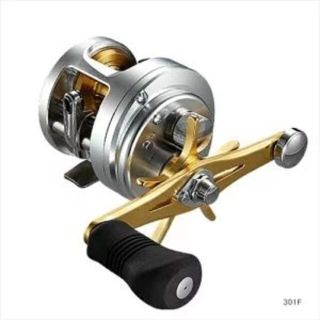 シマノ(SHIMANO)の★新品★シマノ リール　カルカッタＦ　３０１Ｆ（左）(リール)