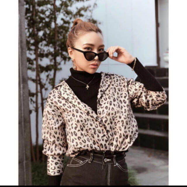 新品✨DVF ダイアン LIVA TOP バイカラー 新品✨DVF ダイアン LIVA TOP バイカラー