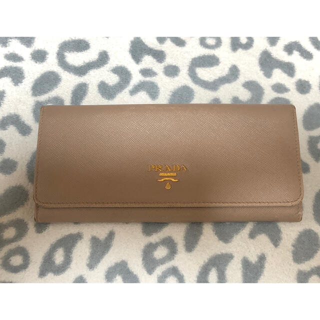 PRADA 長財布