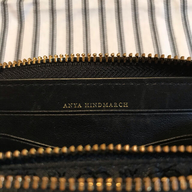 ANYA HINDMARCH(アニヤハインドマーチ)のANYA HINDMARCH  ミドルサイズ  お財布 レディースのファッション小物(財布)の商品写真