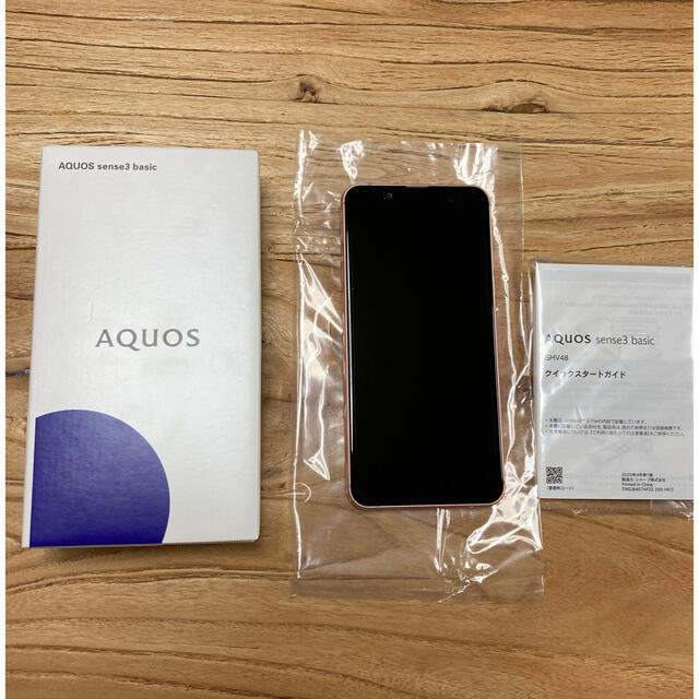 AQUOS(アクオス)のauｼｬｰﾌﾟAQUOSsense3basic SHV48LightCopper スマホ/家電/カメラのスマートフォン/携帯電話(スマートフォン本体)の商品写真