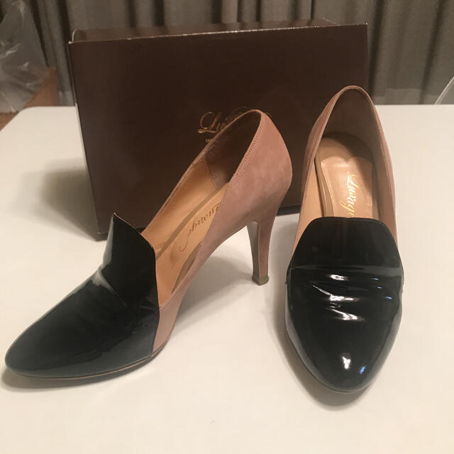 Odette e Odile(オデットエオディール)のオデット　エオディール　パンプス ブラック ✖️ピンクベージュ レディースの靴/シューズ(ハイヒール/パンプス)の商品写真
