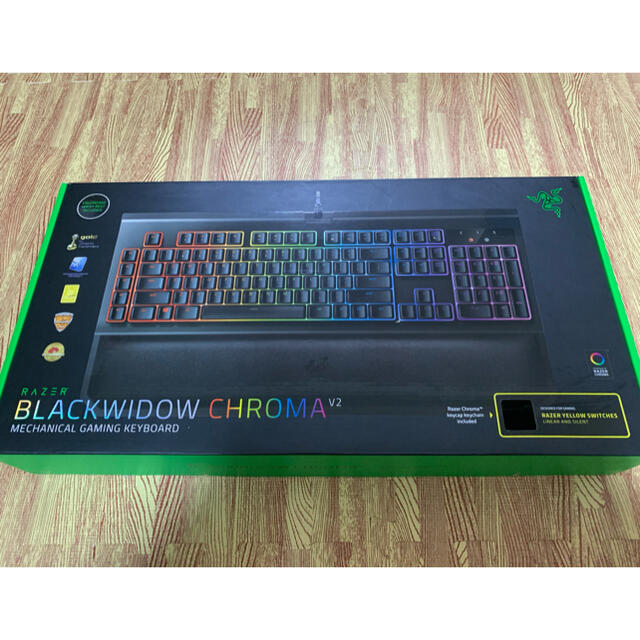 Razer BlackWidow ChromaV2 Yellow switch - PC周辺機器