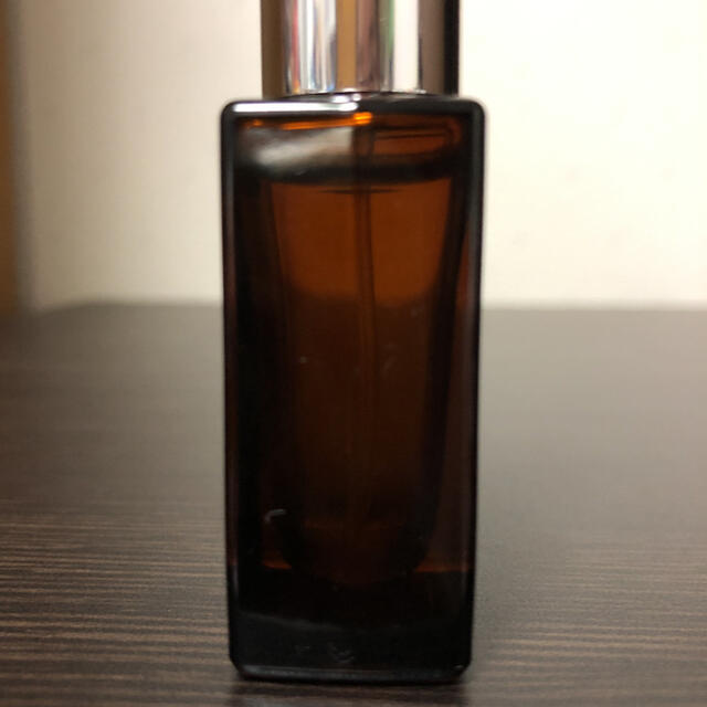 AUX PARADIS(オゥパラディ)のAUXPARADIS オゥパラディ Osmanthus オスマンサス 15ml コスメ/美容の香水(ユニセックス)の商品写真