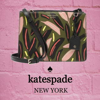 ケイトスペードニューヨーク(kate spade NEW YORK)の★SALE☆【kate spade】ロゴ入り モダン クロスボディバッグ(ショルダーバッグ)