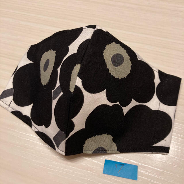 marimekko(マリメッコ)のゆき様専用☆4点　立体　インナーマスク　茶ピンク、ベージュ他 ハンドメイドのハンドメイド その他(その他)の商品写真