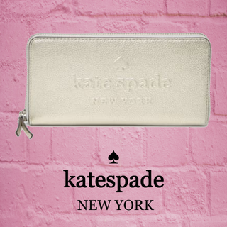 ケイトスペードニューヨーク(kate spade new york)の★SALE☆【kate spade】ロゴ入り シルバー　ネダレザー　長財布(財布)