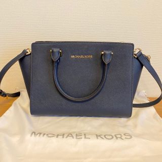 マイケルコース(Michael Kors)のマイケルコース♡ハンドバッグ ショルダーバッグ　ネイビー(ショルダーバッグ)