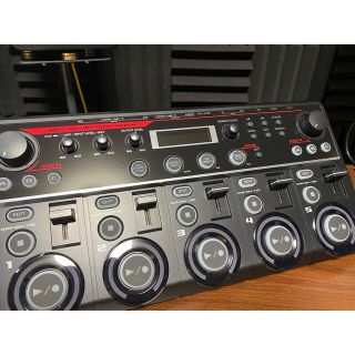 ボス(BOSS)のRC 505 ループステーション(エフェクター)