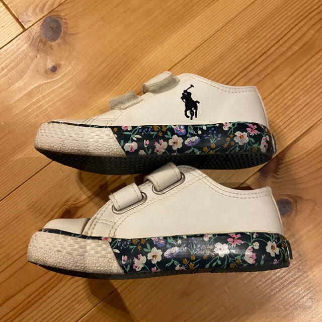 Ralph Lauren(ラルフローレン)の【美品】ラルフローレン 15.5cm ホワイト おしゃれさなスニーカー♡ キッズ/ベビー/マタニティのキッズ靴/シューズ(15cm~)(スニーカー)の商品写真